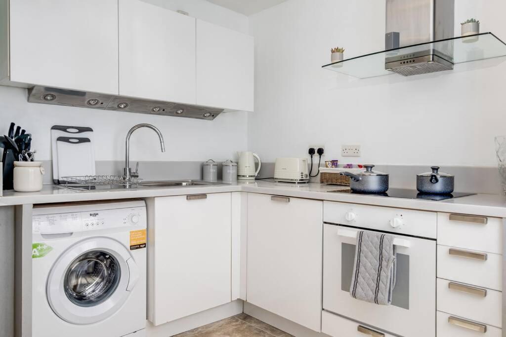 Luxury 2Bed Spacious Apartment- City Centre- Free Parking Birmingham Exteriör bild